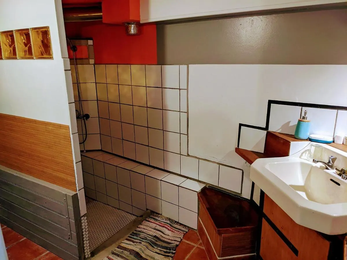 Holiday home Maison 3 Niveaux Avec Terrasse, 2 Chambres, Animaux Acceptes - Centre Le Palais - Fr-1-418-136 France